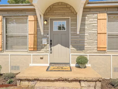 131 E Hull St, Denison, TX 75021 photo 14