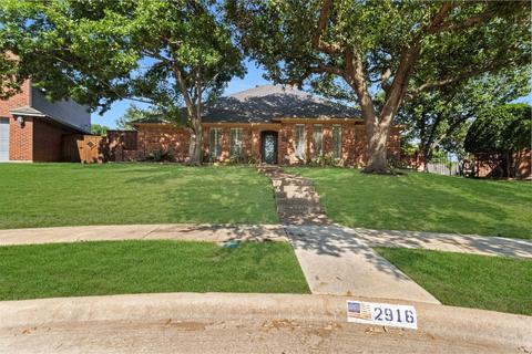 2916 Cambridgeshire Dr, Carrollton, TX 75007