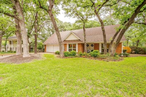 3104 Yellowstone Dr, Arlington, TX 76013