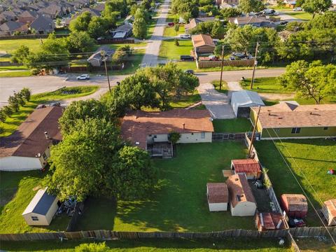 109 King Rd, Hackberry, TX 75036