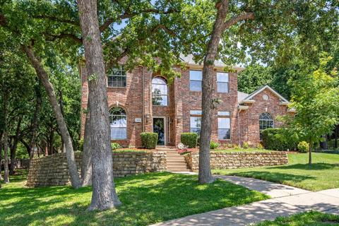 1424 Hummingbird Ct, Crowley, TX 76036