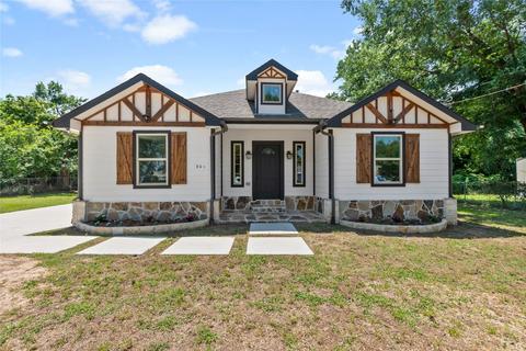 301 1st St, Athens, TX 75751