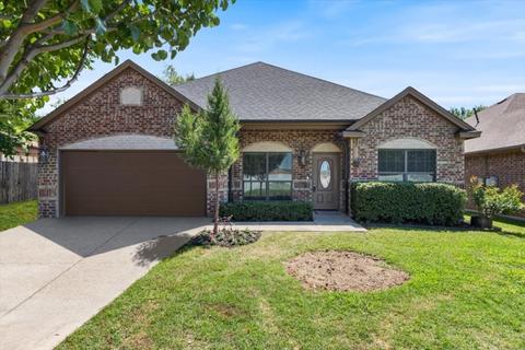 516 N Rogers Rd, Irving, TX 75061