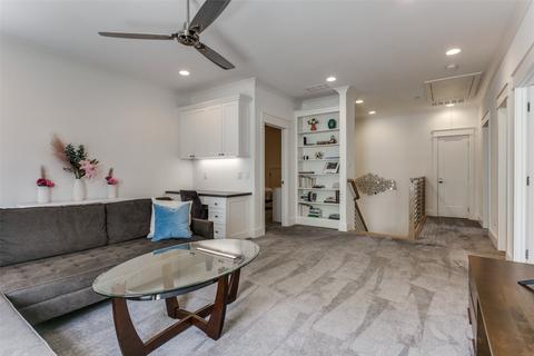 707 E Wall St, Grapevine, TX 76051 photo 31
