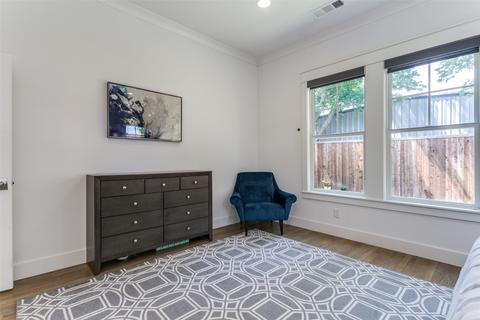 707 E Wall St, Grapevine, TX 76051 photo 18