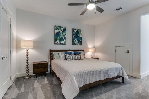 707 E Wall St, Grapevine, TX 76051 photo 24