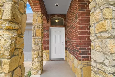 8804 Flying Ranch Rd, Fort Worth, TX 76134