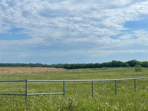1428 Hagerman Rd, Pottsboro, TX 75076