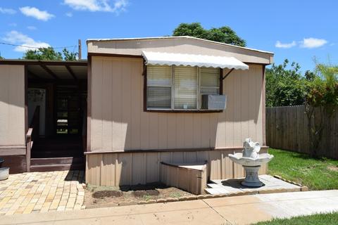 311 San Saba St, Coleman, TX 76834