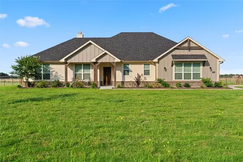 8382 Abner Rd, Terrell, TX 75161