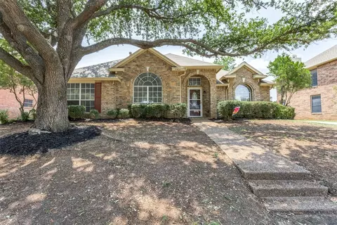 7921 Arlie Ln, North Richland Hills, TX 76182