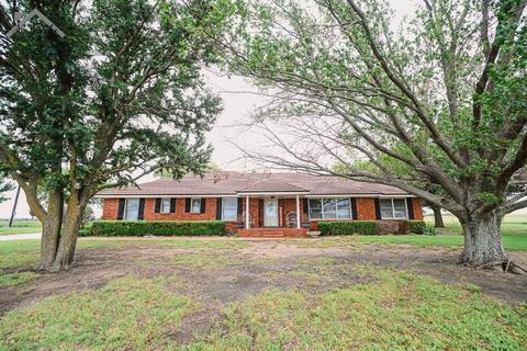 7380 E 25 Hwy, Windthorst, TX 76389