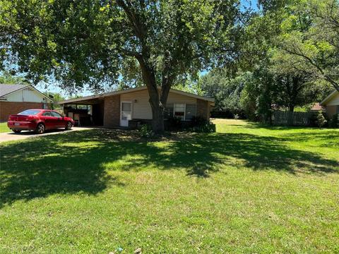 1106 Tamarisk Dr, Mexia, TX 76667