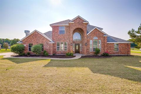 1904 Buckskin Rd, Crowley, TX 76036