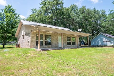 422 Private Road 5861, Yantis, TX 75497