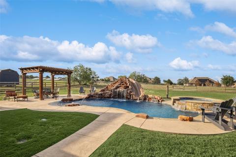 6725 Katie Corral Dr, Fort Worth, TX 76126