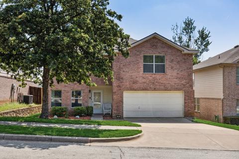 1709 Enoch Dr, Fort Worth, TX 76112