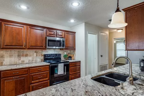 1309 Coral Reef Ln, Wylie, TX 75098