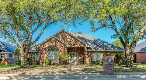 223 Sioux Dr, Waxahachie, TX 75165