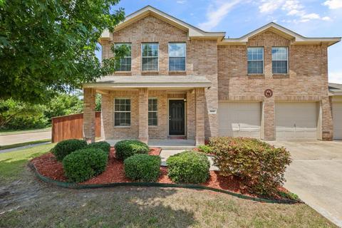 2001 Wellington Pt, Heartland, TX 75126