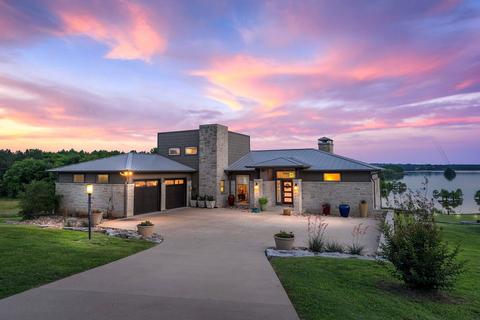 5123 Grand View Dr, Athens, TX 75752