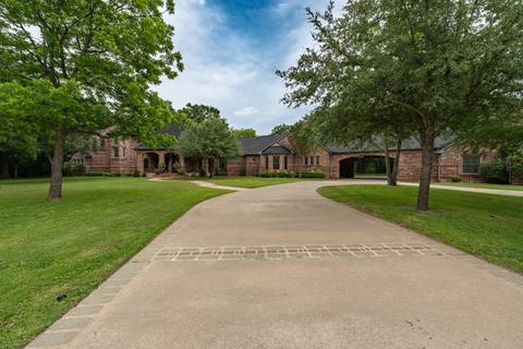 2400 Creekbend Cir, Sherman, TX 75092