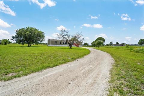 9205 1st St, Joshua, TX 76058