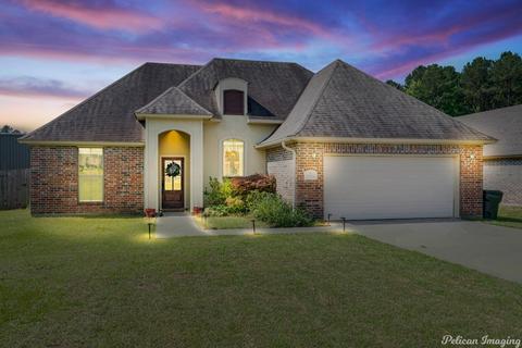 3820 Lakeside Dr, Shreveport, LA 71119