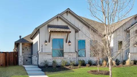 2108 Winding Creek Cir, Aledo, TX 76008