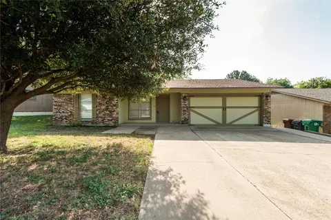 2908 Briercliff Dr, Denton, TX 76210
