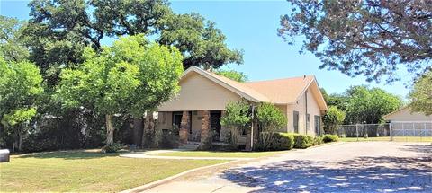 302 S Ostrom Ave, Eastland, TX 76448