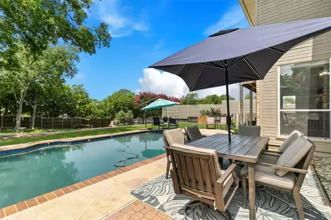 313 Mariah Bay Dr, Heath, TX 75032