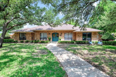 1713 Iroquois Dr, Garland, TX 75043