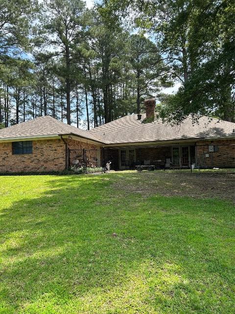 406 Meadow Creek Dr, Springhill, LA 71075 photo 3
