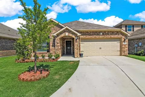 918 First St, Sanger, TX 76266