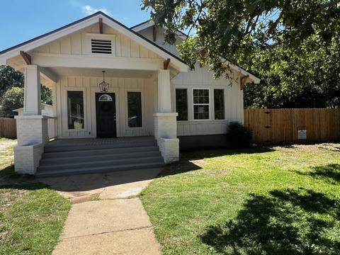 1907 Vincent St, Brownwood, TX 76801