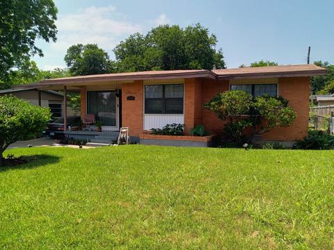 1331 Adelaide Dr, Dallas, TX 75216