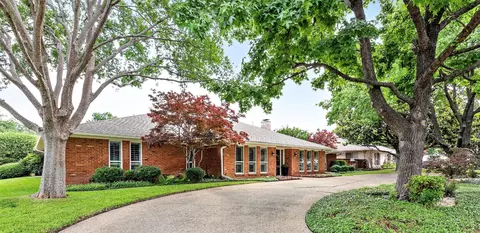 6816 Hunters Ridge Dr, Dallas, TX 75248