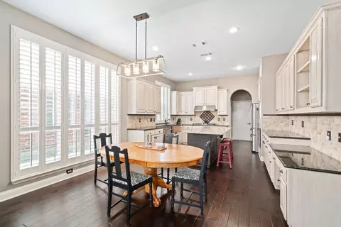 8611 Weston Ln, Lantana, TX 76226