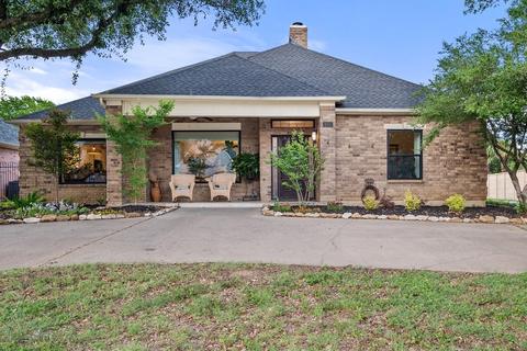810 Glen Abbey Dr, Mansfield, TX 76063