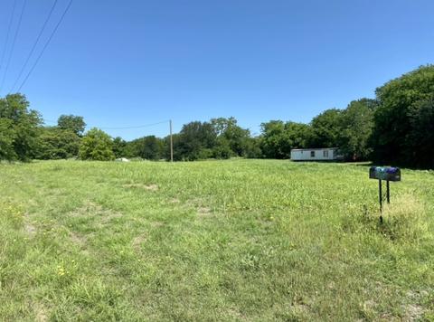 601 W Almante Ave, De Leon, TX 76444