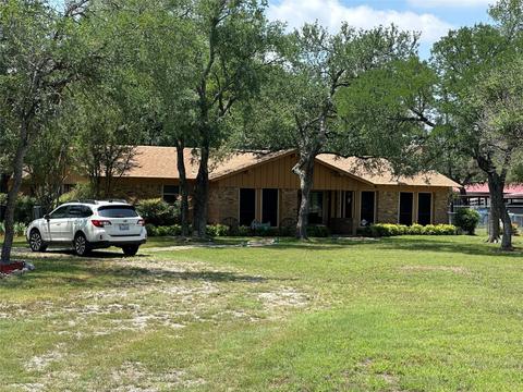 1120 Tennison Rd, Azle, TX 76020