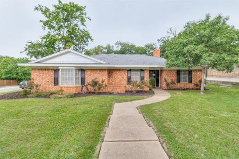 2900 Mimosa Dr, Sherman, TX 75092
