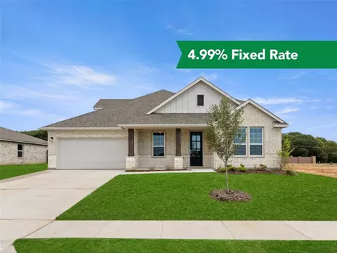 825 Topaz Trl, Azle, TX 76020