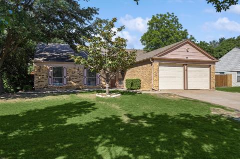 5221 Timber Creek Rd, Flower Mound, TX 75028