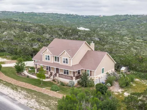 1062 Private Road 2771, Mico, TX 78056