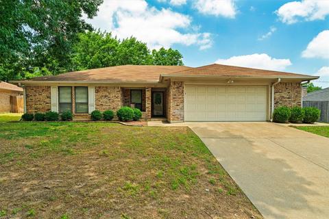 217 NE Alsbury Blvd, Burleson, TX 76028