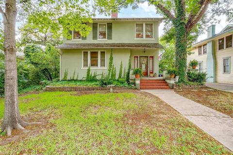711 W Oak St, Denton, TX 76201
