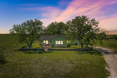 315 County Road 182, Purmela, TX 76566