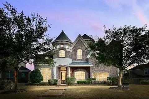 3010 Knightsbridge Ln, Garland, TX 75043